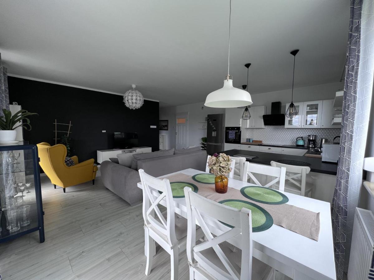 Apartament Z Tarasem Na Osiedlu Rakownica Jelenia Gora Dış mekan fotoğraf