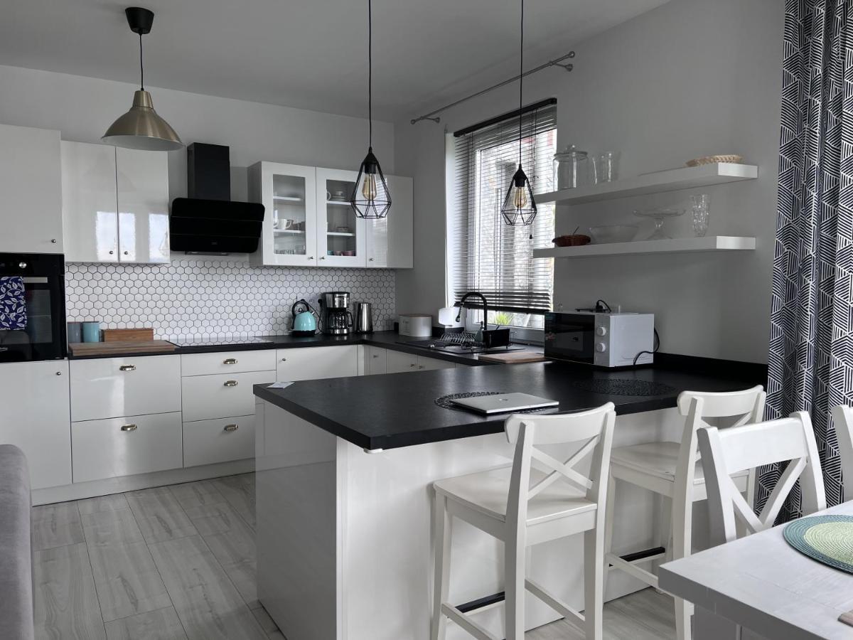 Apartament Z Tarasem Na Osiedlu Rakownica Jelenia Gora Dış mekan fotoğraf