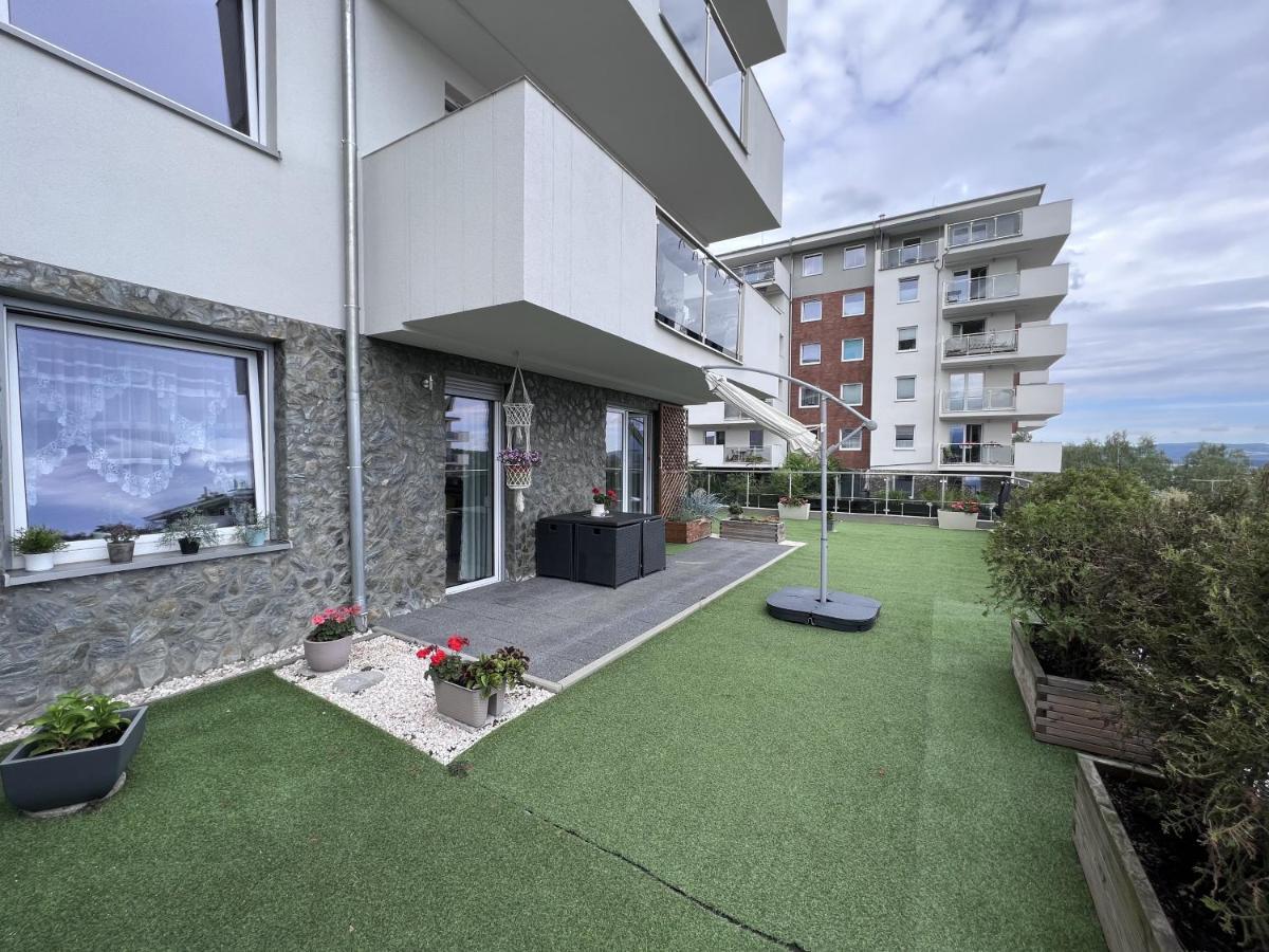 Apartament Z Tarasem Na Osiedlu Rakownica Jelenia Gora Dış mekan fotoğraf